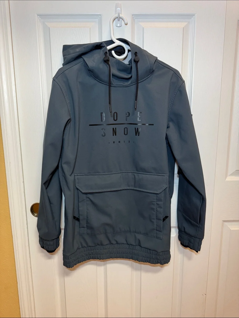 DOPE Hooded Pullover SKI Jacket in Slate Gray with Black Logo - Picture 7 of 7